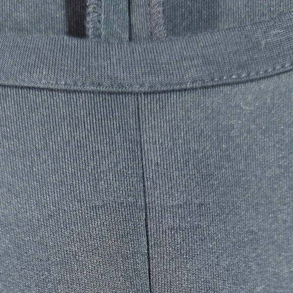 Ann Taylor Navy Blue Pleated Laser Cut Eyelet Scuba Fit & Flare Dress Stretchy - Picture 8 of 10